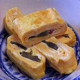 お弁当に　茎わかめの卵焼き